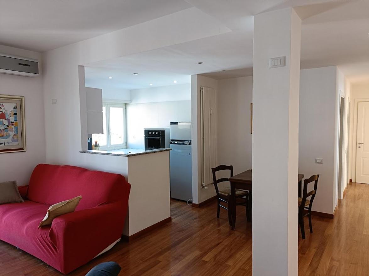 Gloriapartment Civitavecchia Exterior photo